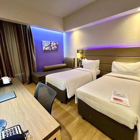 Bigland Hotel & Convention Sentul Богор Екстериор снимка