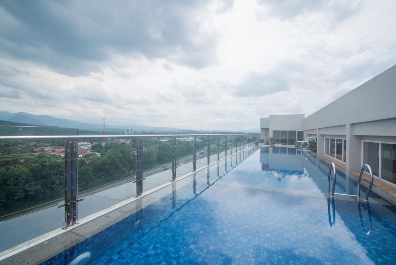 Bigland Hotel & Convention Sentul Богор Екстериор снимка