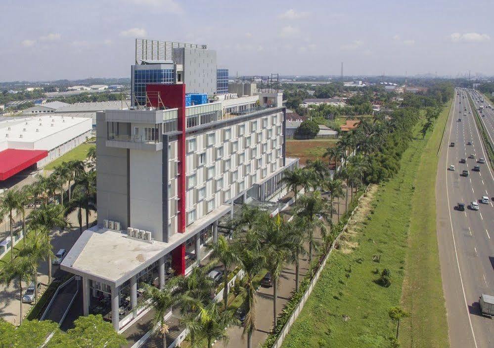 Bigland Hotel & Convention Sentul Богор Екстериор снимка